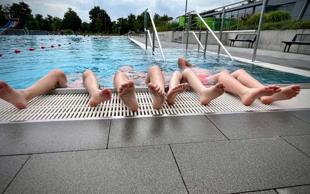 Trotz kühler Temperaturen: Schwimmtag 2025 bringt die KKRS in Bewegung